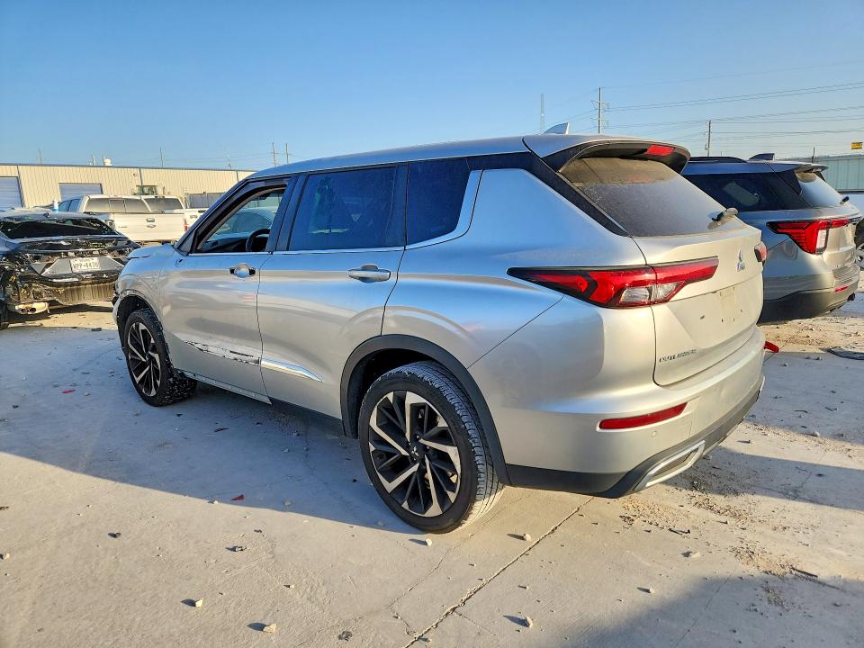2022 Mitsubishi Outlander მანქანა იყიდება აუქციონზე, vin: JA4J3TA80NZ018447, აუქციონის ნომერი: 61867266