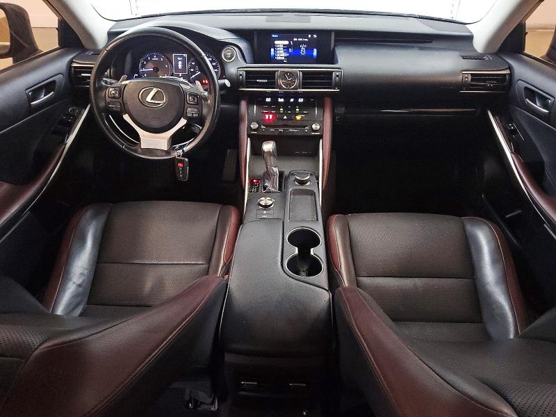 60930196 :رقم المزاد ، JTHBA1D28J5067164 vin ، 2018 Lexus Is مزاد بيع