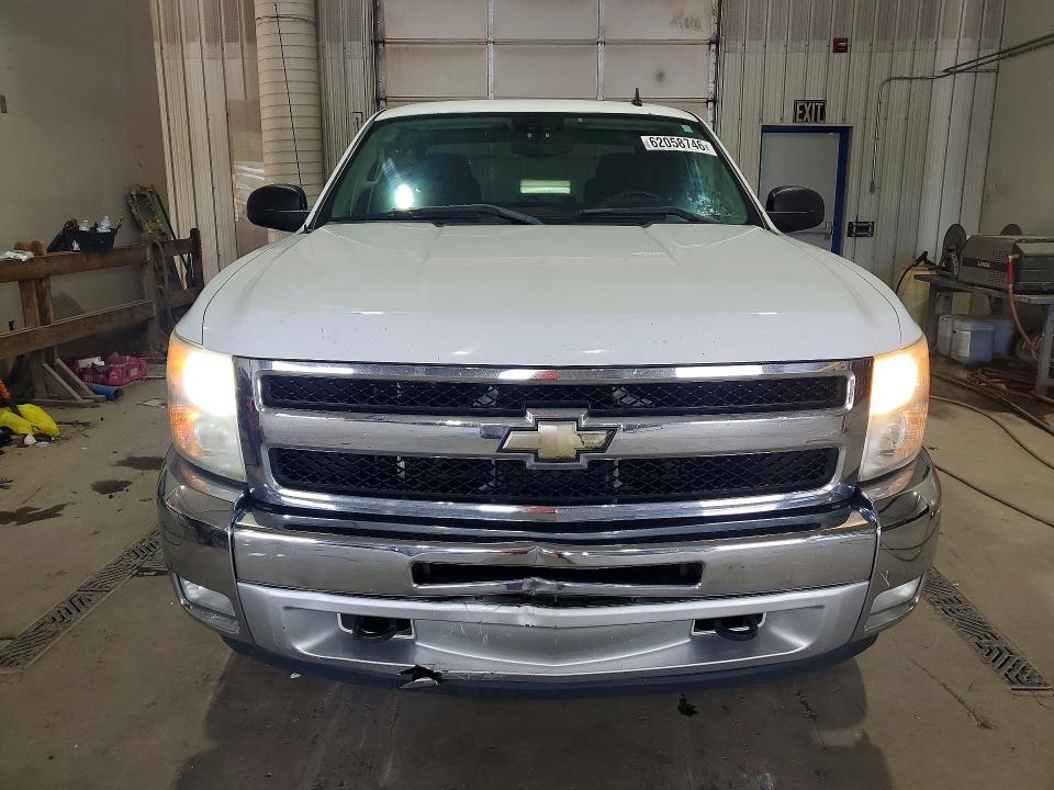 2011 Chevrolet Silverado მანქანა იყიდება აუქციონზე, vin: 1GCRKSE39BZ416479, აუქციონის ნომერი: 62058746