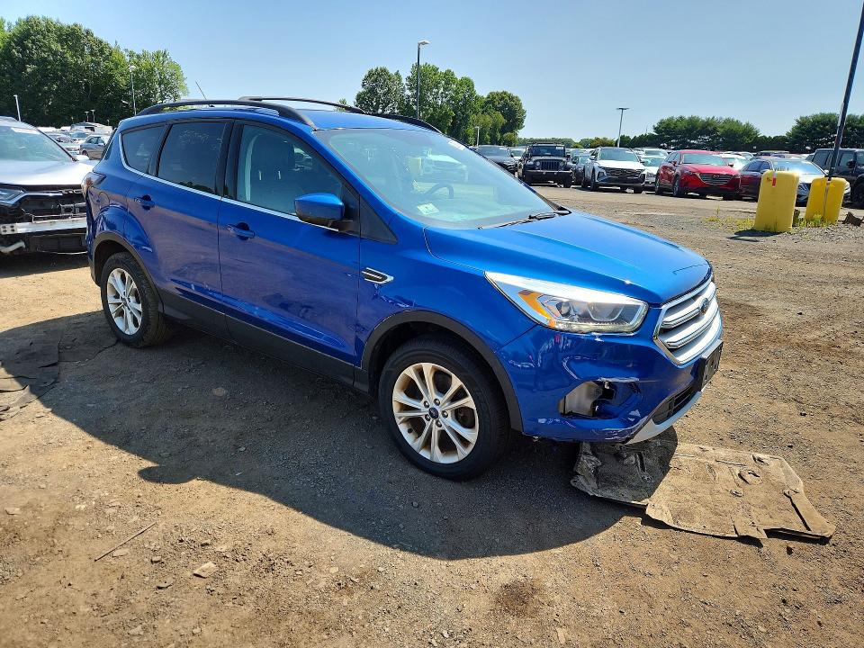 Продажа на аукционе авто 2018 Ford Escape, vin: 1FMCU9H91JUB63402, номер лота: 62459046