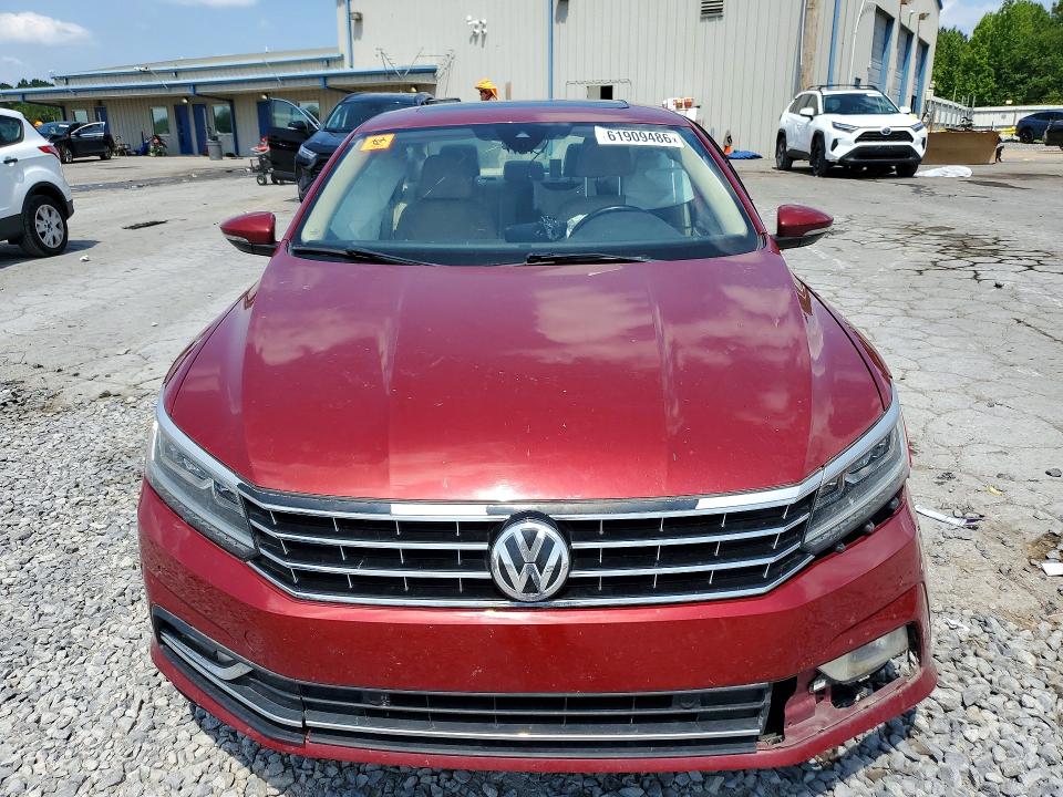 Продаж на аукціоні авто 2017 Volkswagen Passat, vin: 1VWCT7A39HC055169, номер лоту: 61909486