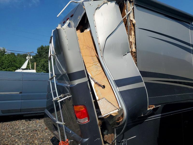 62114406 :رقم المزاد ، 5B4MPA7G953409177 vin ، 2005 Workhorse Custom Chassis Motorhome Chassis مزاد بيع