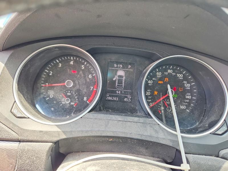 61378996 :رقم المزاد ، 3VWDB7AJ1HM291951 vin ، 2017 Volkswagen Jetta مزاد بيع