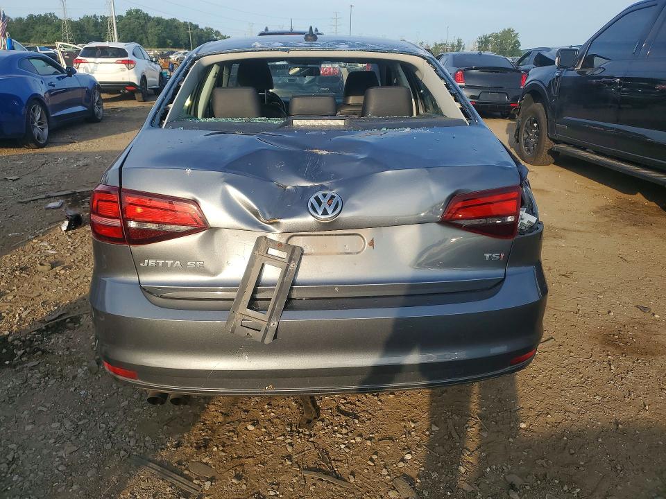 62061566 :رقم المزاد ، 3VWD67AJ4GM316800 vin ، 2016 Volkswagen Jetta مزاد بيع