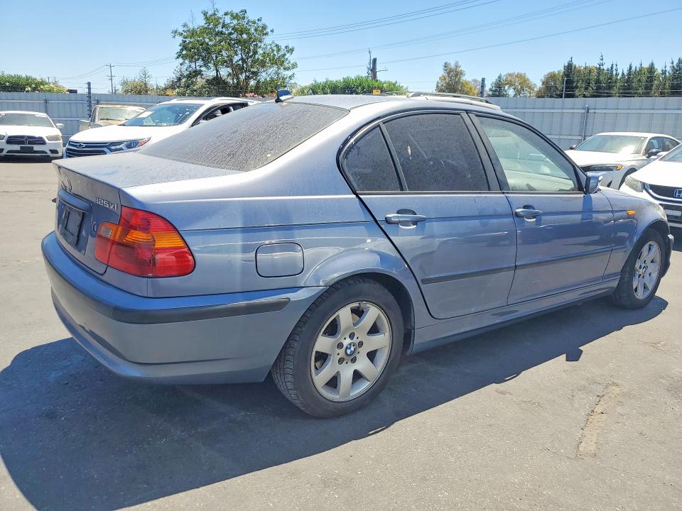 62812156 :رقم المزاد ، WBAEU33434PR07930 vin ، 2004 Bmw 325 مزاد بيع