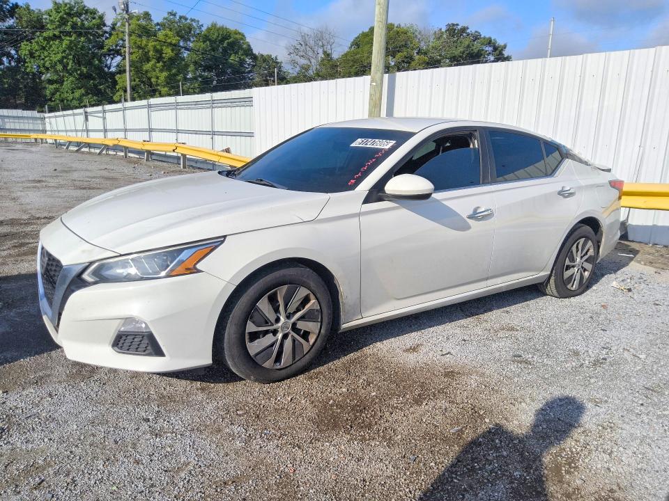 61747606 :رقم المزاد ، 1N4BL4BV7KN310965 vin ، 2019 Nissan Altima مزاد بيع