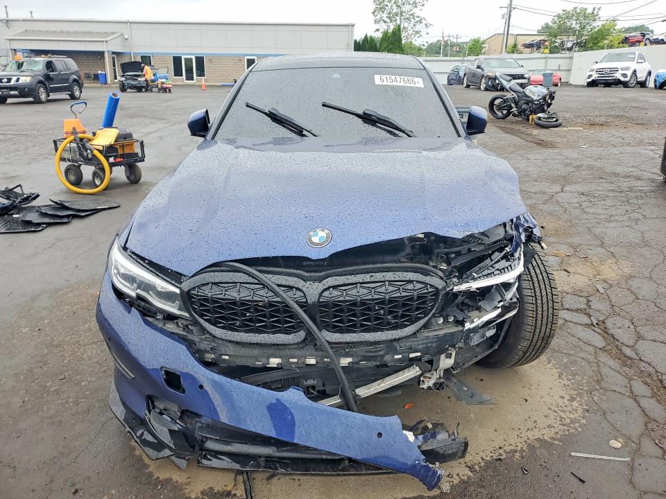 61547686 :رقم المزاد ، WBA5R7C5XKAJ83753 vin ، 2019 Bmw 330xi مزاد بيع