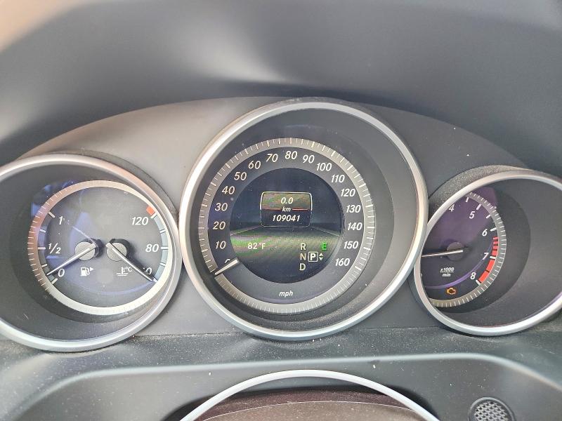 61933506 :رقم المزاد ، WDDHF8JB0EB059096 vin ، 2014 Mercedes-benz E مزاد بيع