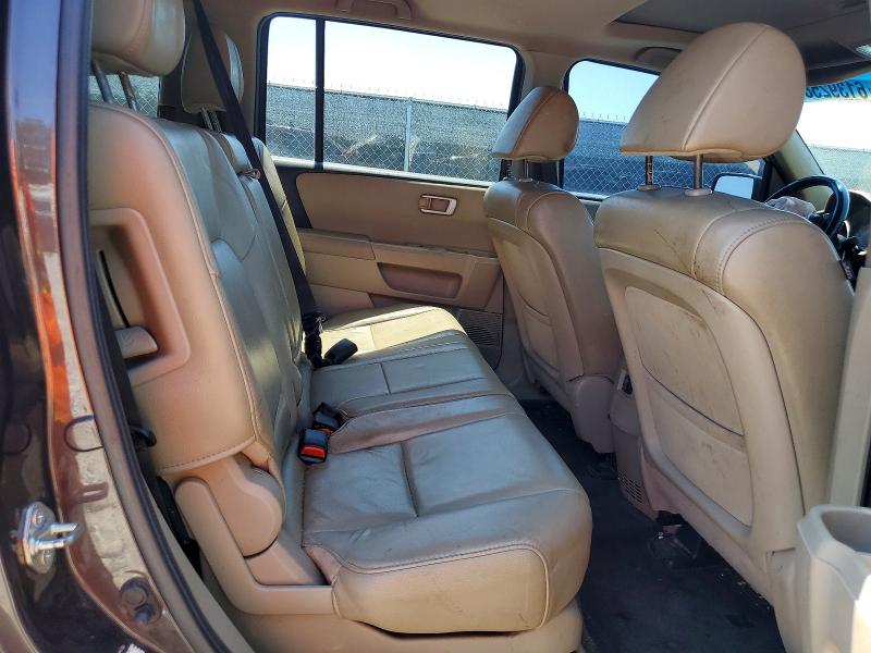 61392586 :رقم المزاد ، 5FNYF3H56CB044318 vin ، 2012 Honda Pilot مزاد بيع