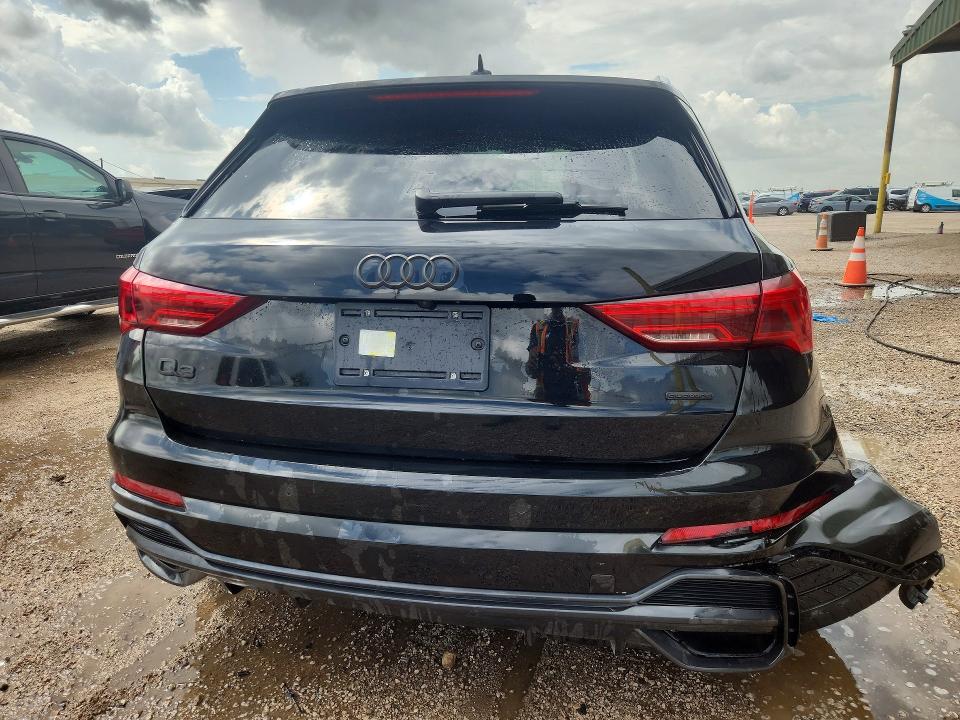 85623085 :رقم المزاد ، WA1DECF3XN1139067 vin ، 2022 Audi Q3 مزاد بيع