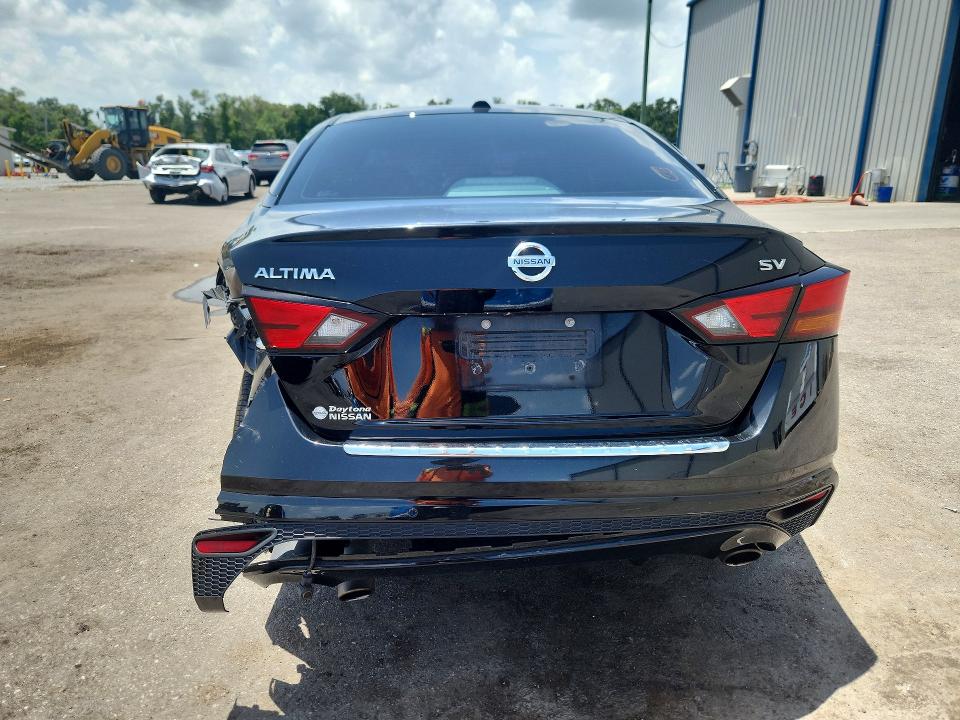 61209986 :رقم المزاد ، 1N4BL4DVXMN352952 vin ، 2021 Nissan Altima مزاد بيع