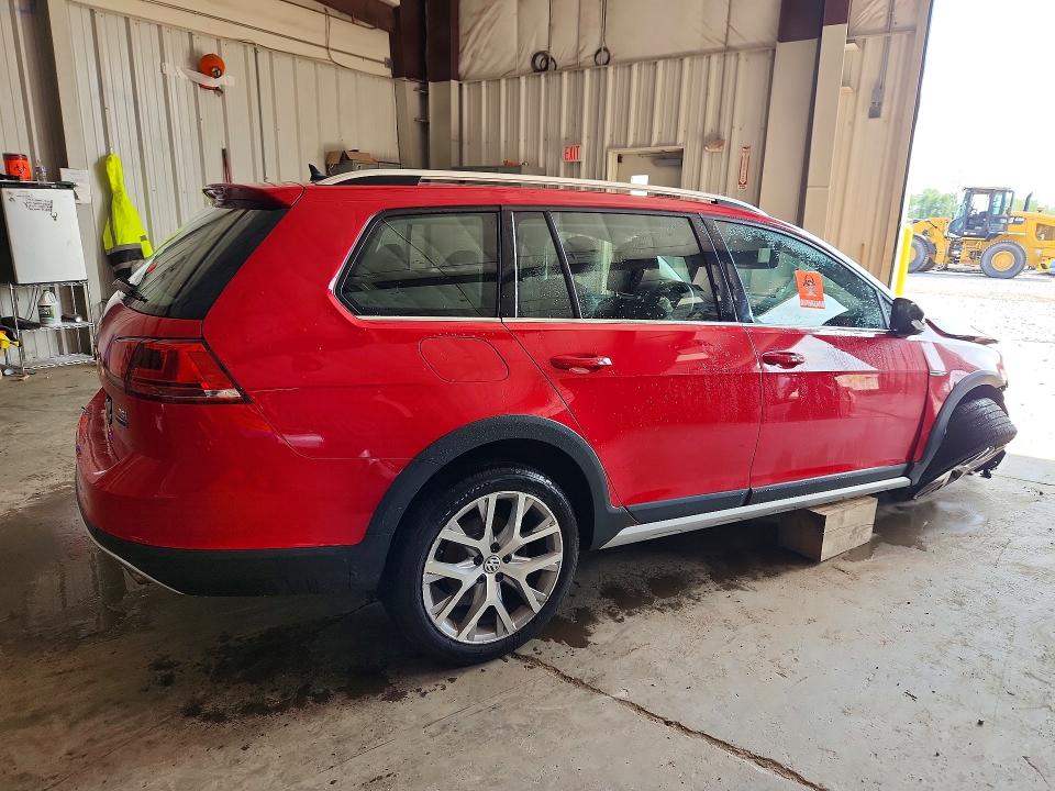 2017 Volkswagen Golf Alltrack მანქანა იყიდება აუქციონზე, vin: 3VWH17AU6HM540923, აუქციონის ნომერი: 62681606