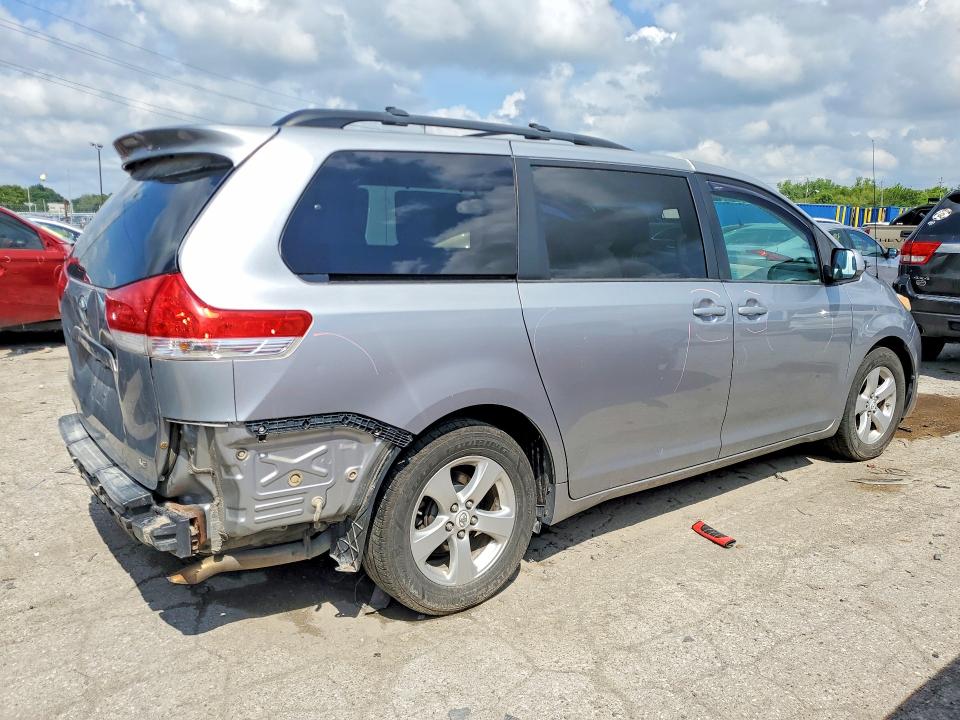 Продажа на аукционе авто 2012 Toyota Sienna, vin: 5TDKK3DC3CS244767, номер лота: 58692746