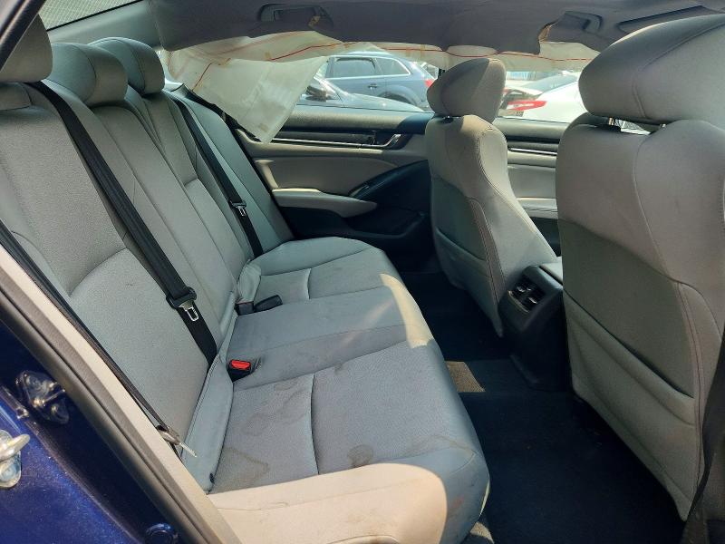 Aukcja sprzedaży 2018 Honda Accord, vin: 1HGCV1F47JA147590, numer aukcji: 61247326