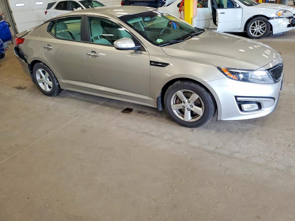 60094746 :رقم المزاد ، KNAGM4A79F5528621 vin ، 2015 Kia Optima مزاد بيع