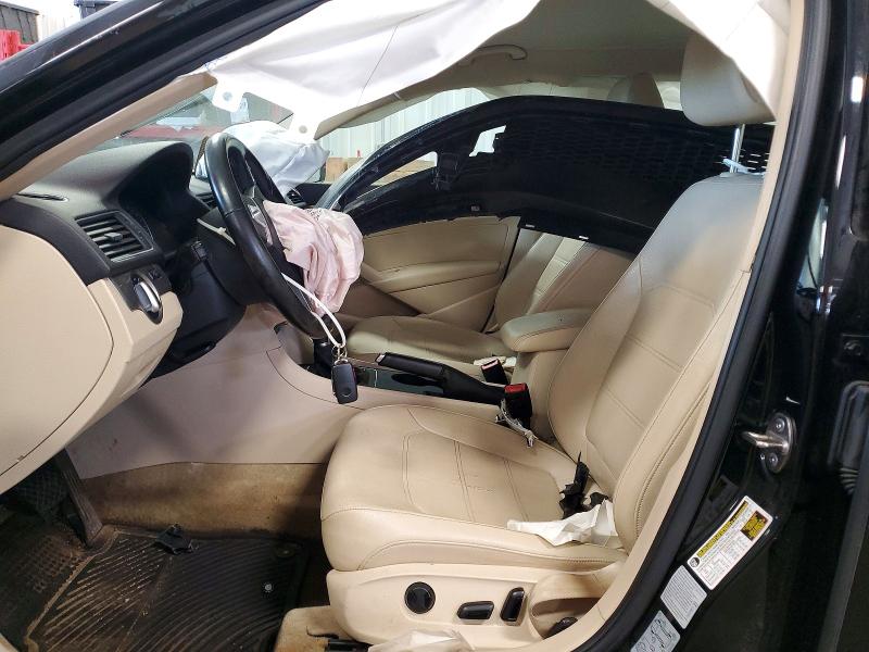 61558226 :رقم المزاد ، 1VWAS7A3XFC105374 vin ، 2015 Volkswagen Passat مزاد بيع