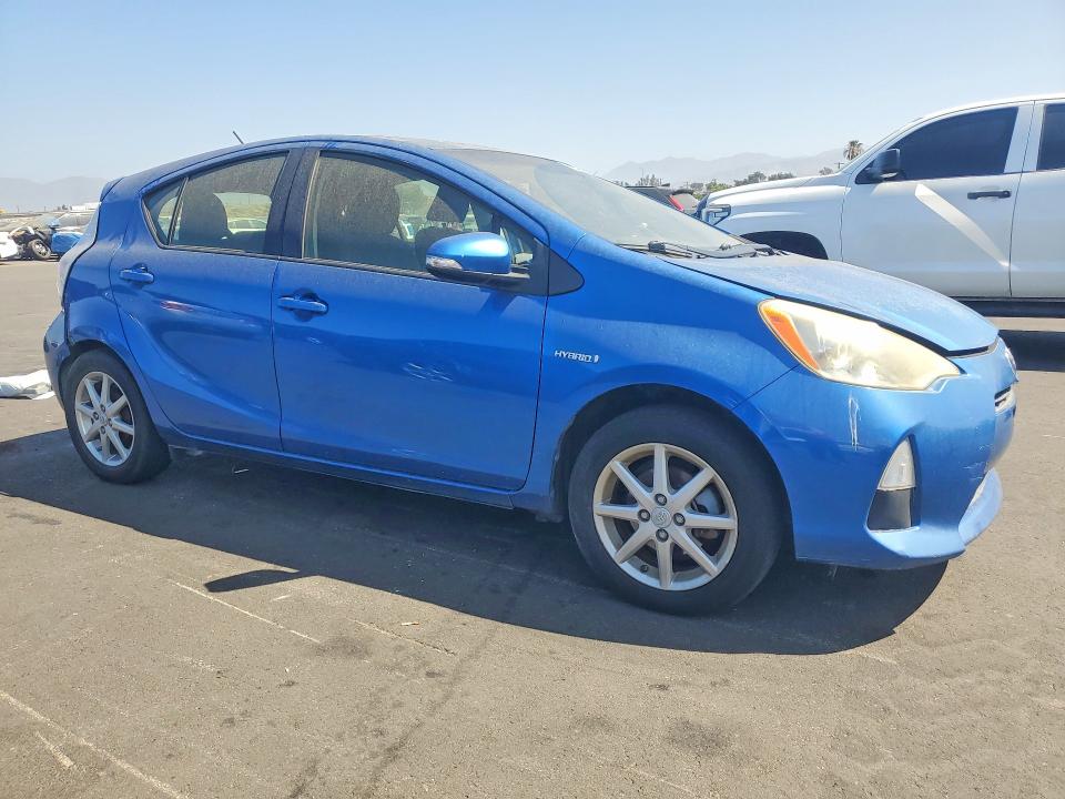Продажа на аукционе авто 2012 Toyota Prius C, vin: JTDKDTB38C1009954, номер лота: 62896636