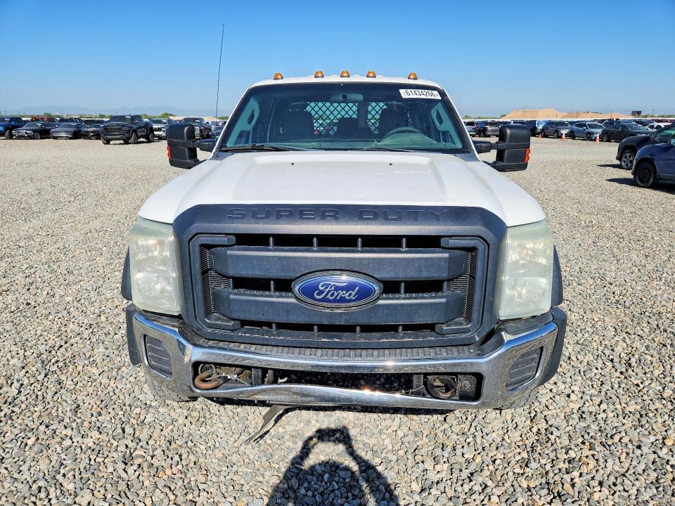 61434266 :رقم المزاد ، 1FD0W5HT6FEB56920 vin ، 2015 Ford F550 مزاد بيع
