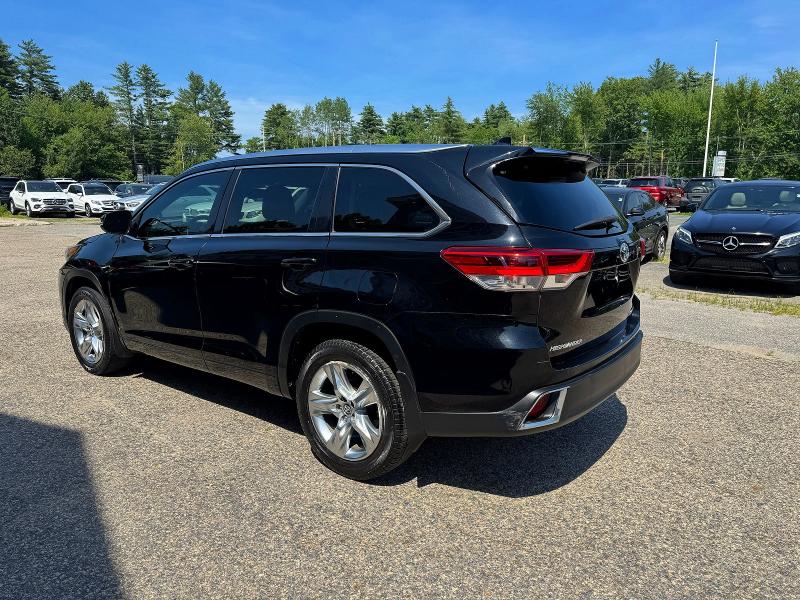 2017 Toyota Highlander მანქანა იყიდება აუქციონზე, vin: 5TDDZRFH9HS465555, აუქციონის ნომერი: 59861886
