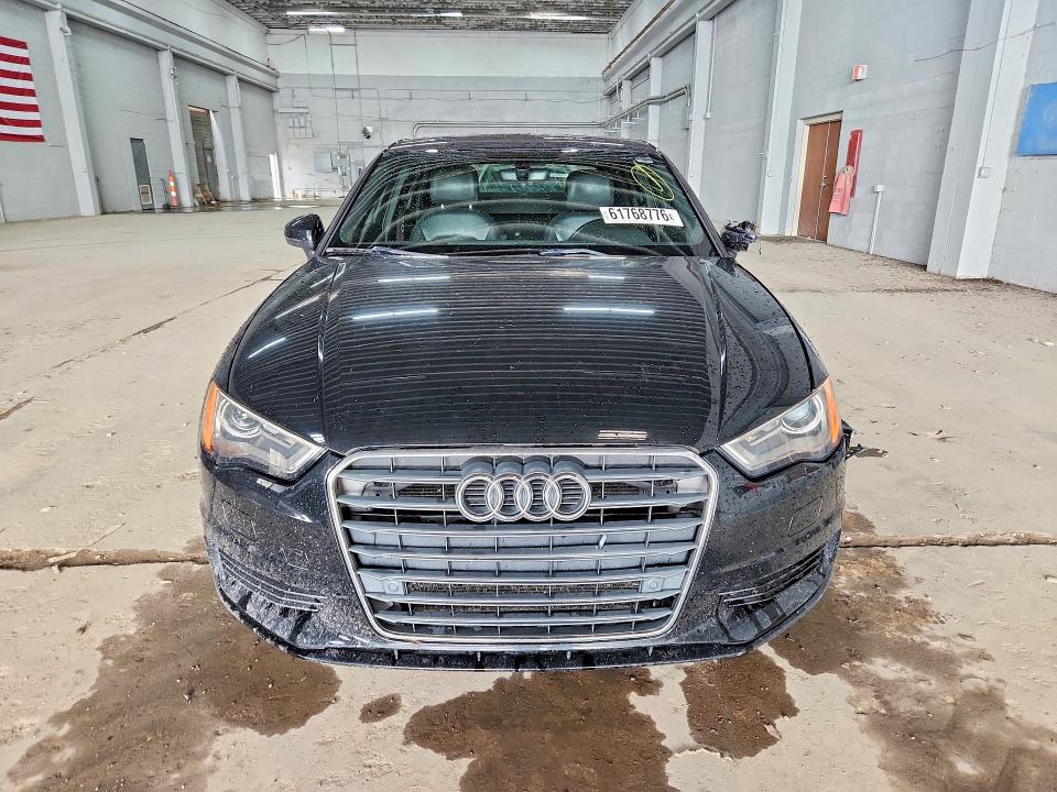 61768776 :رقم المزاد ، WAUA7GFF2G1117875 vin ، 2016 Audi A3 مزاد بيع
