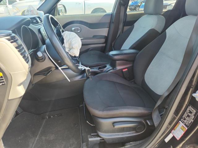 60216696 :رقم المزاد ، KNDJN2A27H7425381 vin ، 2017 Kia Soul مزاد بيع