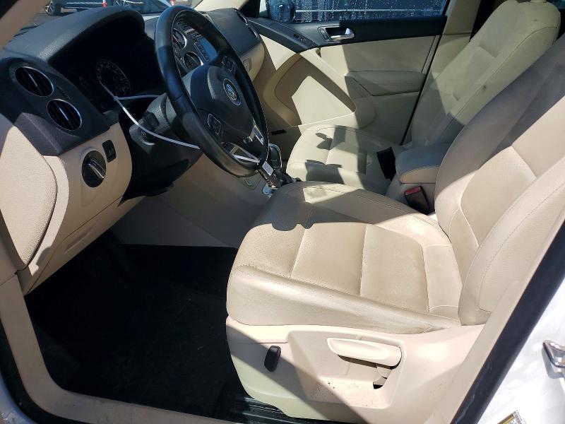 62125306 :رقم المزاد ، WVGBV3AX2EW523382 vin ، 2014 Volkswagen Tiguan مزاد بيع