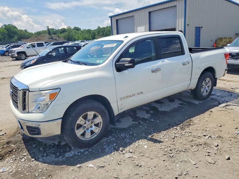 59972696 :رقم المزاد ، 1N6AA1EJ9JN550985 vin ، 2018 Nissan Titan مزاد بيع