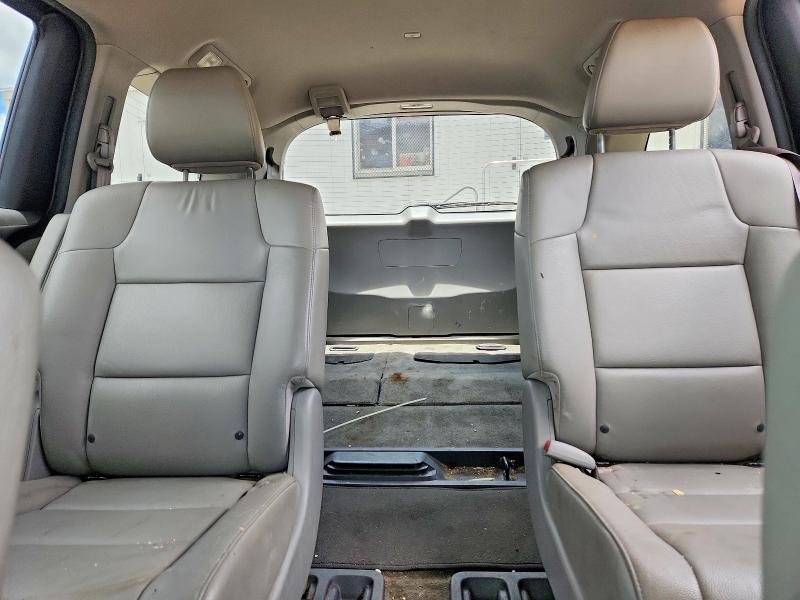 60699926 :رقم المزاد ، 5FNRL5H65FB127566 vin ، 2015 Honda Odyssey مزاد بيع