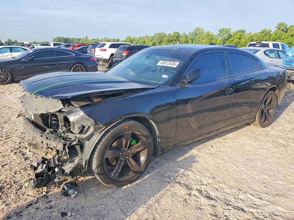60613436 :رقم المزاد ، 2C3CDXHG3FH754577 vin ، 2015 Dodge Charger مزاد بيع