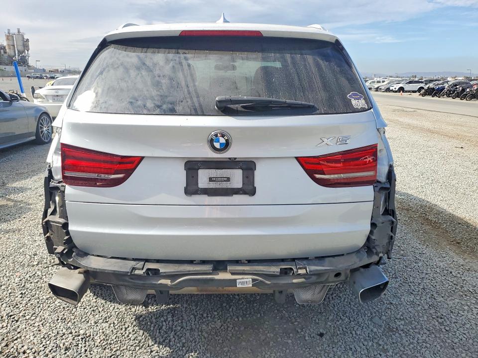 60716276 :رقم المزاد ، 5UXKR2C5XJ0Z20462 vin ، 2018 Bmw X5 مزاد بيع