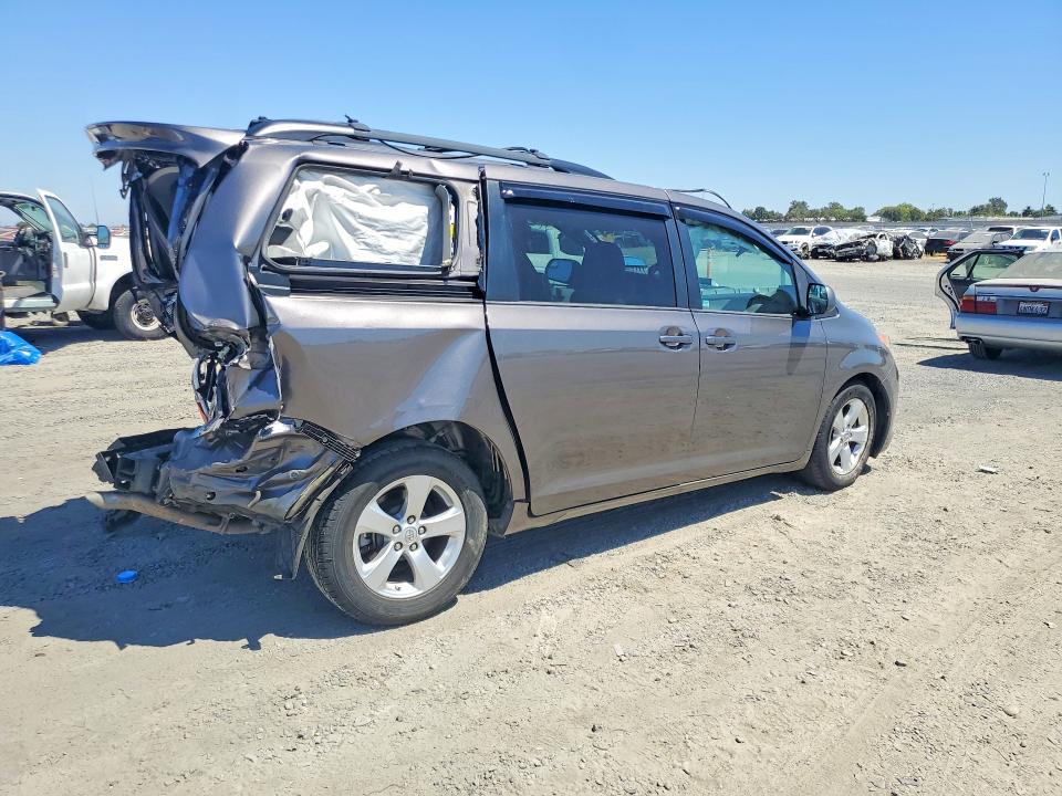Aukcja sprzedaży 2016 Toyota Sienna, vin: 5TDKK3DCXGS746603, numer aukcji: 63059656