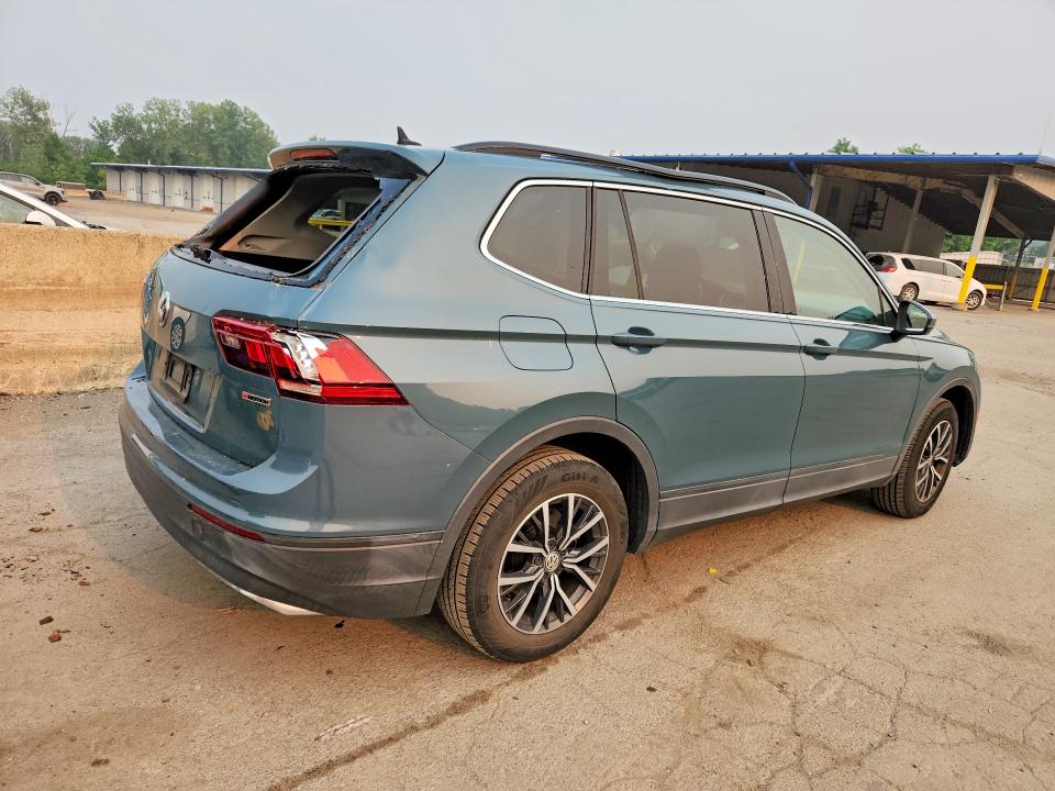 Продажа на аукционе авто 2019 Volkswagen Tiguan, vin: 3VV2B7AX6KM136092, номер лота: 61585956