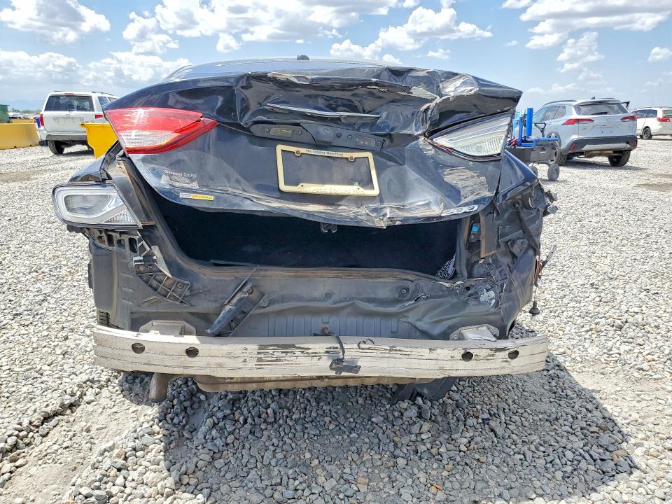 61384356 :رقم المزاد ، 1C3CCCAB7GN154020 vin ، 2016 Chrysler 200 مزاد بيع