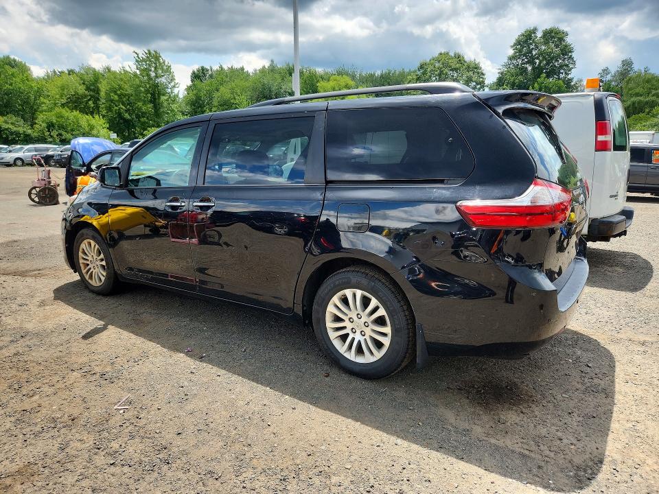 Продажа на аукционе авто 2015 Toyota Sienna, vin: 5TDYK3DC2FS622883, номер лота: 62286626