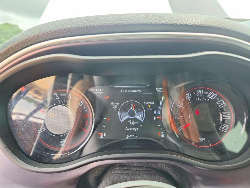 60697206 :رقم المزاد ، 2C3CDZBT8JH271290 vin ، 2018 Dodge Challenger مزاد بيع