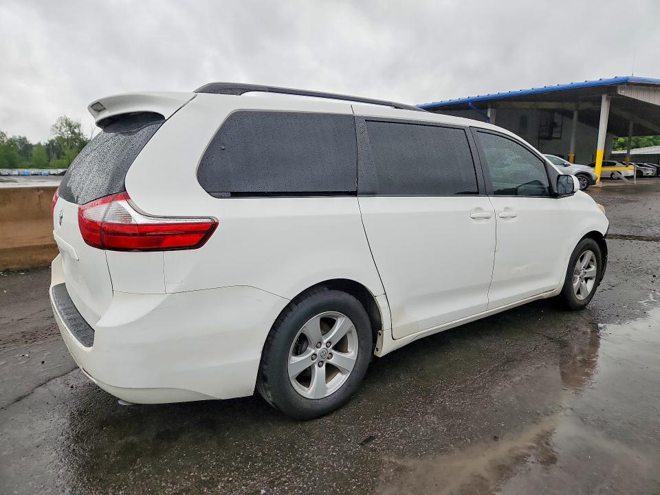 2015 Toyota Sienna მანქანა იყიდება აუქციონზე, vin: 5TDKK3DC4FS571943, აუქციონის ნომერი: 61899216