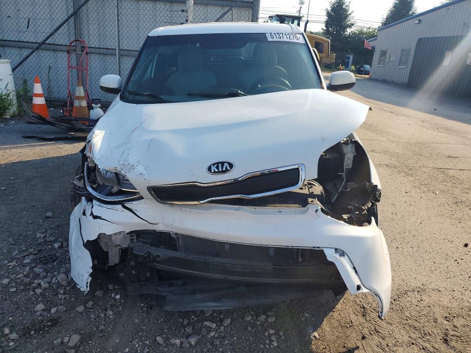 2014 Kia Soul მანქანა იყიდება აუქციონზე, vin: KNDJN2A27E7002747, აუქციონის ნომერი: 61371276