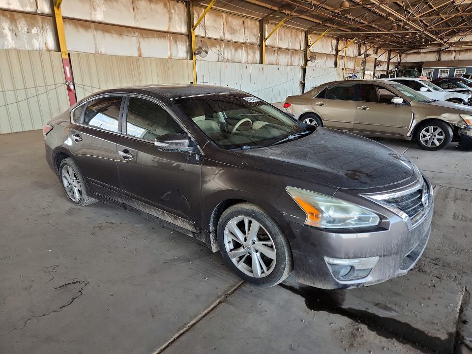Продажа на аукционе авто 2015 Nissan Altima, vin: 1N4AL3AP3FN908601, номер лота: 61121656
