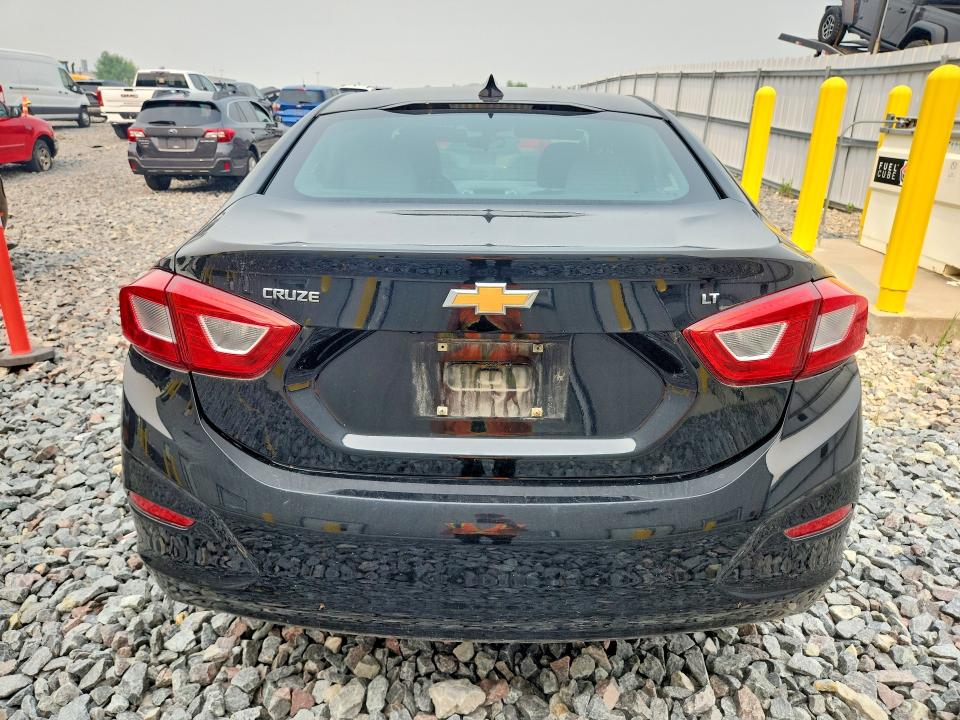 61401896 :رقم المزاد ، 1G1BE5SM6K7145960 vin ، 2019 Chevrolet Cruze مزاد بيع