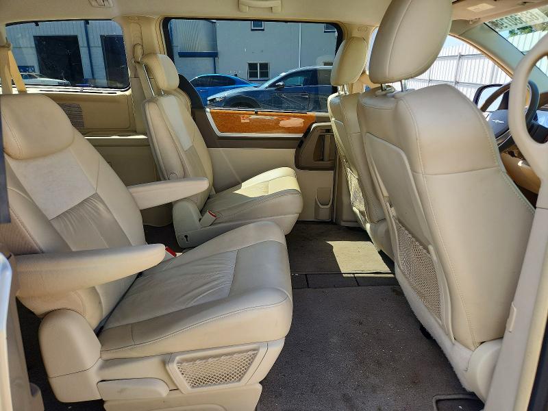 Продажа на аукционе авто 2009 Chrysler Town & Country, vin: 2A8HR64X79R635456, номер лота: 62580796