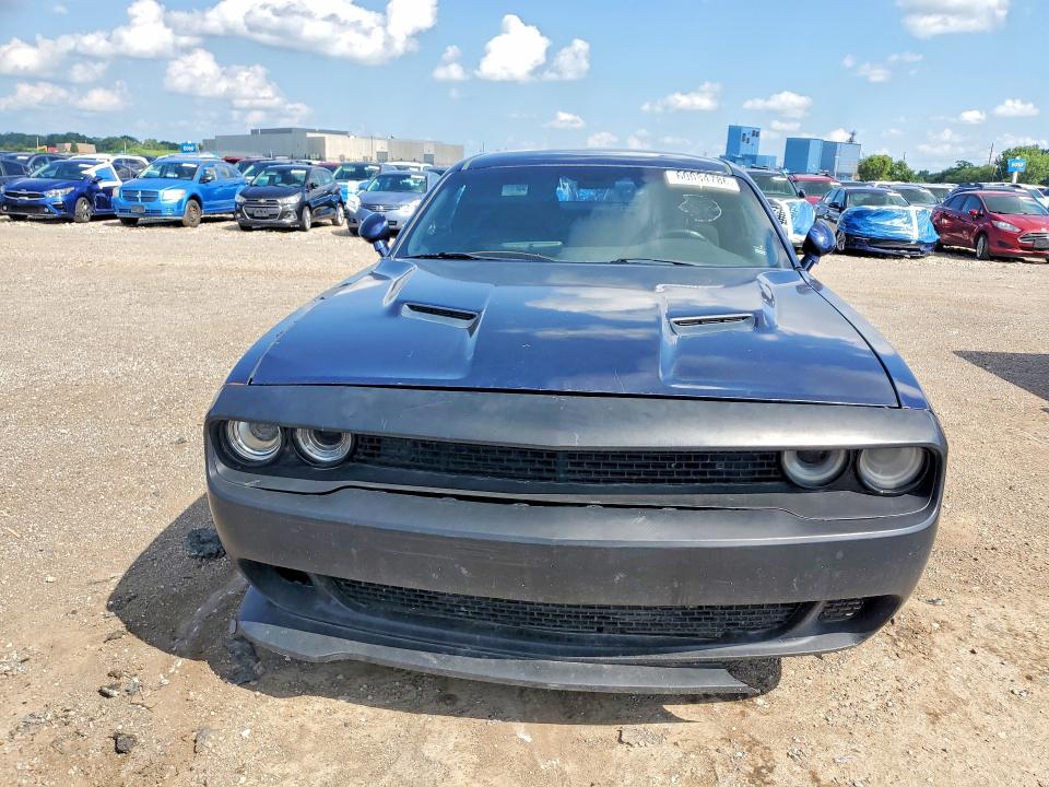60084786 :رقم المزاد ، 2C3CDZAG0FH700210 vin ، 2015 Dodge Challenger مزاد بيع
