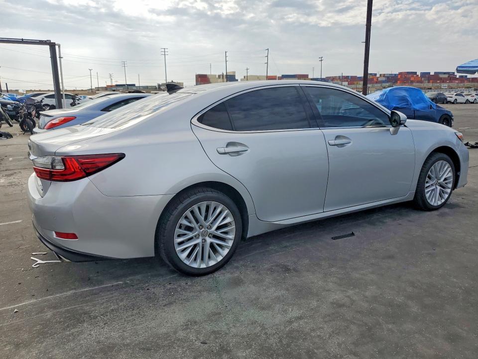 2017 Lexus Es მანქანა იყიდება აუქციონზე, vin: 58ABK1GG8HU064288, აუქციონის ნომერი: 60992066
