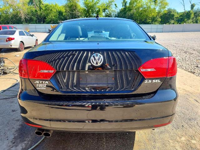 60877146 :رقم المزاد ، 3VWLX7AJ3BM035752 vin ، 2011 Volkswagen Jetta مزاد بيع