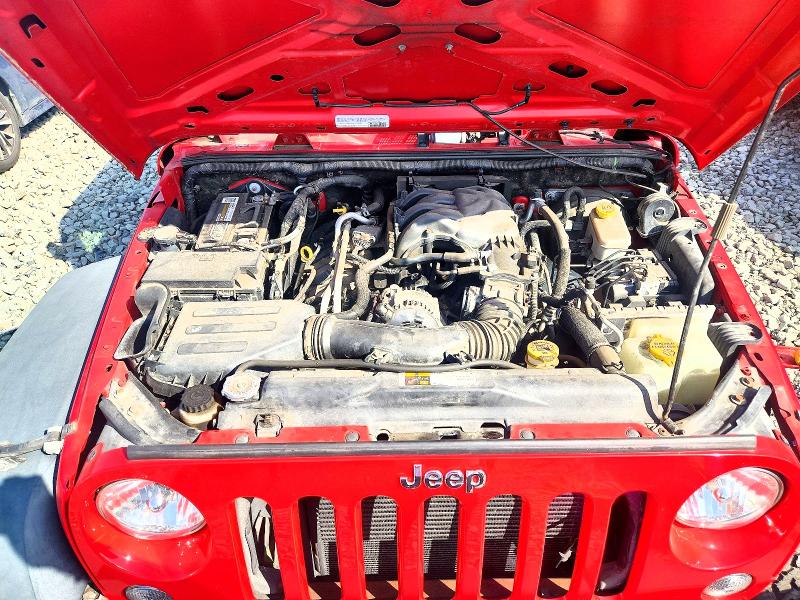 2015 Jeep Wrangler Unlimited მანქანა იყიდება აუქციონზე, vin: 1C4BJWDG8FL520258, აუქციონის ნომერი: 58920076