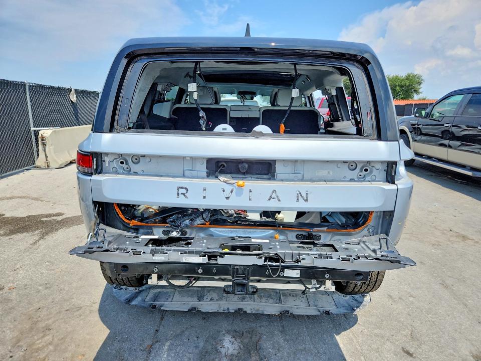 Продажа на аукционе авто 2024 Rivian R1s, vin: 7PDSGCBA9RN041425, номер лота: 61918686