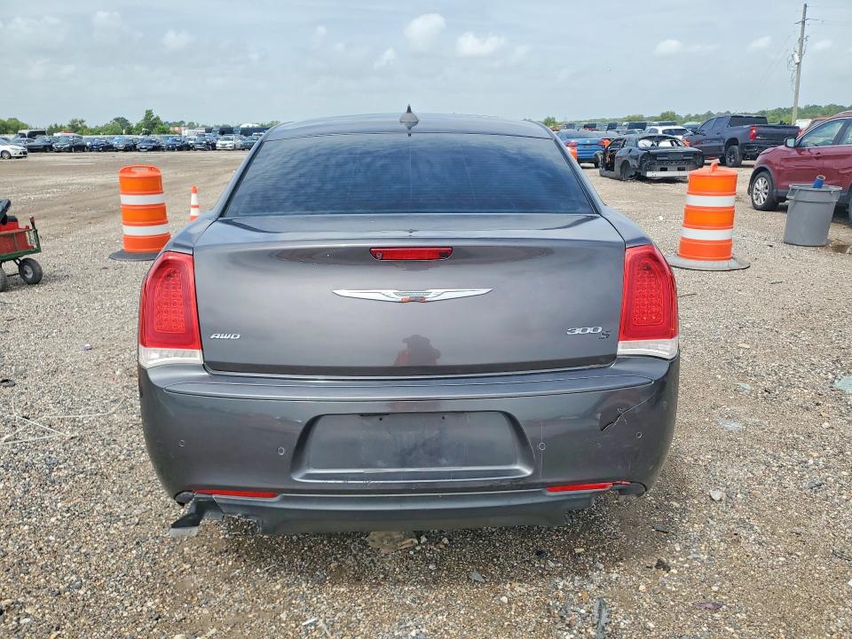Продажа на аукционе авто 2018 Chrysler 300, vin: 2C3CCAGG9JH256362, номер лота: 61375176