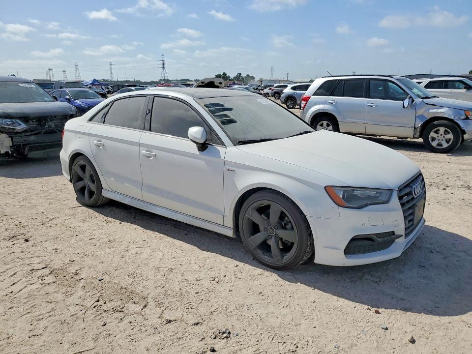 Продажа на аукционе авто 2016 Audi A3, vin: WAUB8GFFXG1115261, номер лота: 61399416