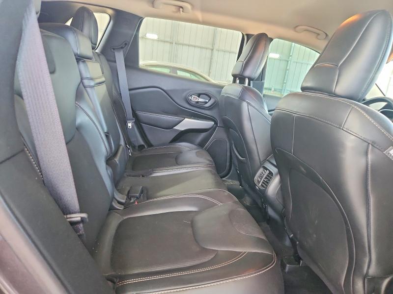 53733086 :رقم المزاد ، 1C4PJMLX4JD507621 vin ، 2018 Jeep Cherokee مزاد بيع