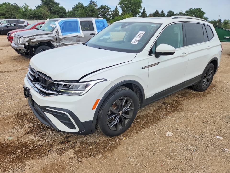 Продажа на аукционе авто 2022 Volkswagen Tiguan, vin: 3VV2B7AX3NM048377, номер лота: 59990136