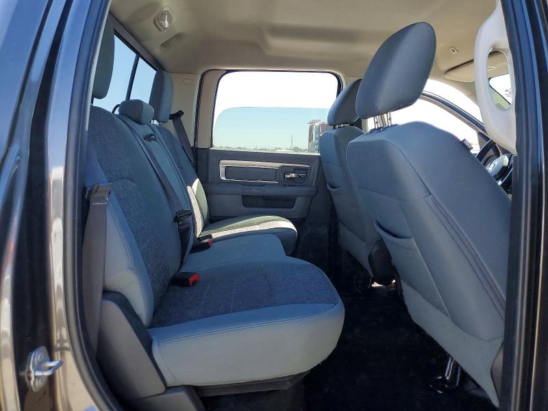 60695116 :رقم المزاد ، 3C6RR6LT6HG610778 vin ، 2017 Ram 1500 مزاد بيع